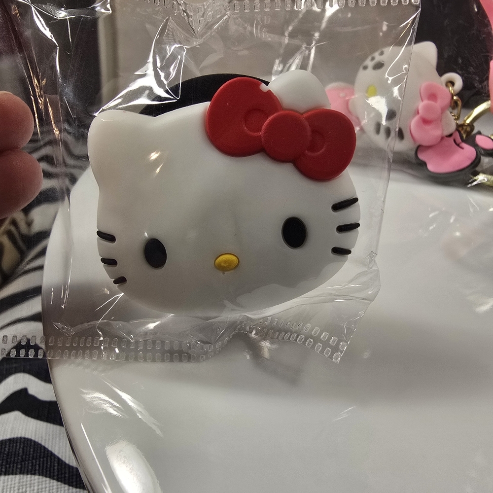 Hello Kitty bundle with clear tote with Accessory Set - Picture 9 of 16